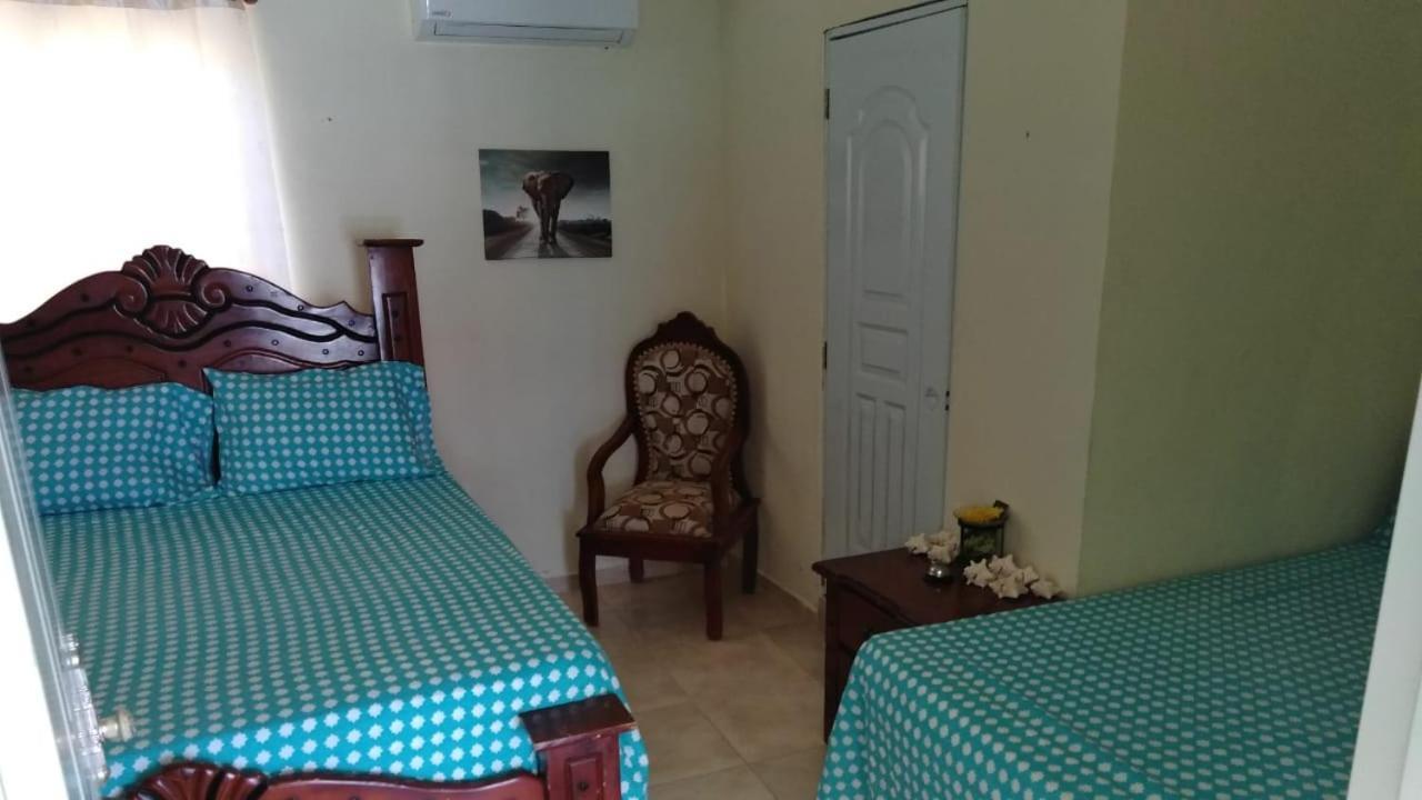 Dona Cornelia Hotel Los Patos Exterior photo
